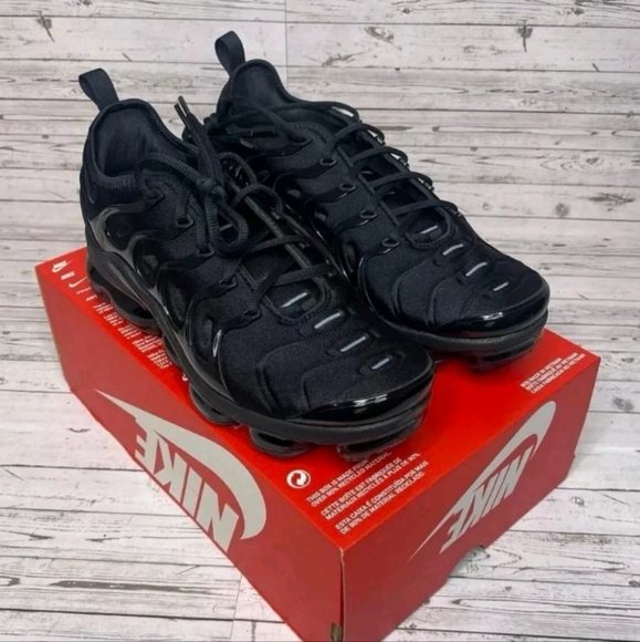 Nike Air Max Vapormax Triple Black Plus Men Sneakers VM Brand New - Picture 6 of 8